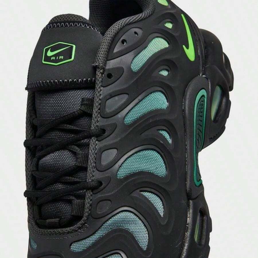 Nike Air Max Plus Drift Black Volt