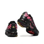 Nike Air Max Plus Black Hyper Pink