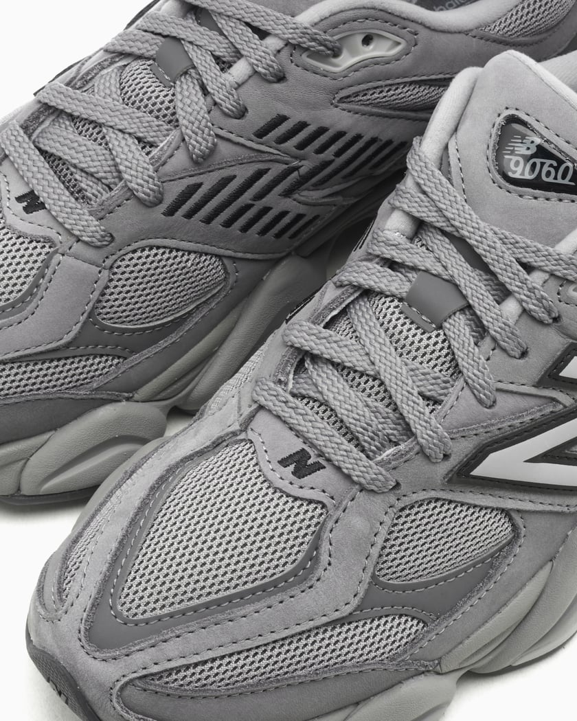 New Balance 9060 Gray